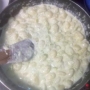 Gnocchi se smetanovou sýrovou omáčkou s brokolicí a lososem