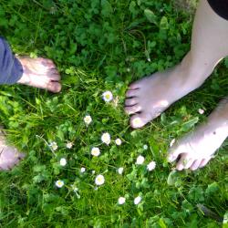 barefoot