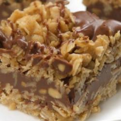 Recept-na-nepečené-čokoládové-řezy-s-ovesnými-vločkami.jpg