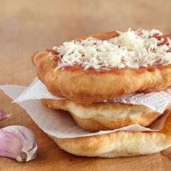 2425086-img-langos-langose-v9.jpg